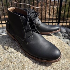 Hawker Rye Men's 10.5 Contrast Stitch Leather Chukka Boots Frausen Dress Shoes